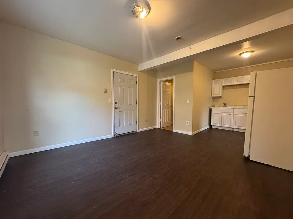 35-4A Pond St #A4