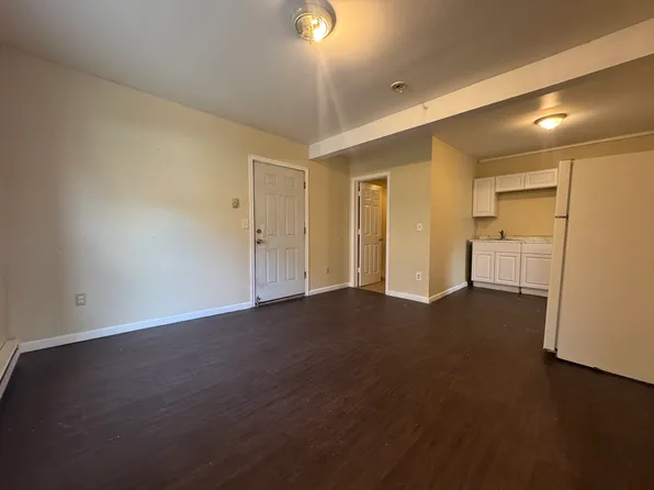 35-4A Pond St, Waterbury, CT