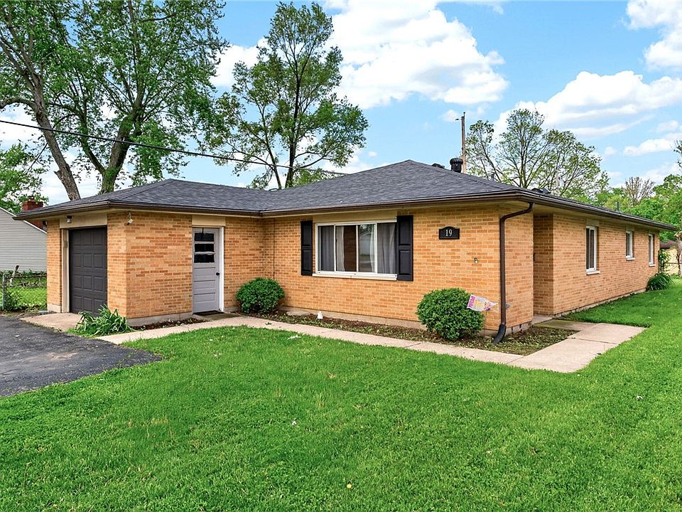 1st image of 19 Gloria Ave