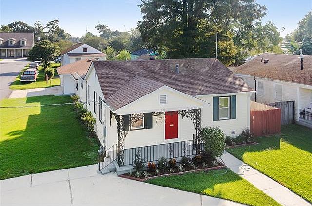 1st image of 517 Transcontinental Dr