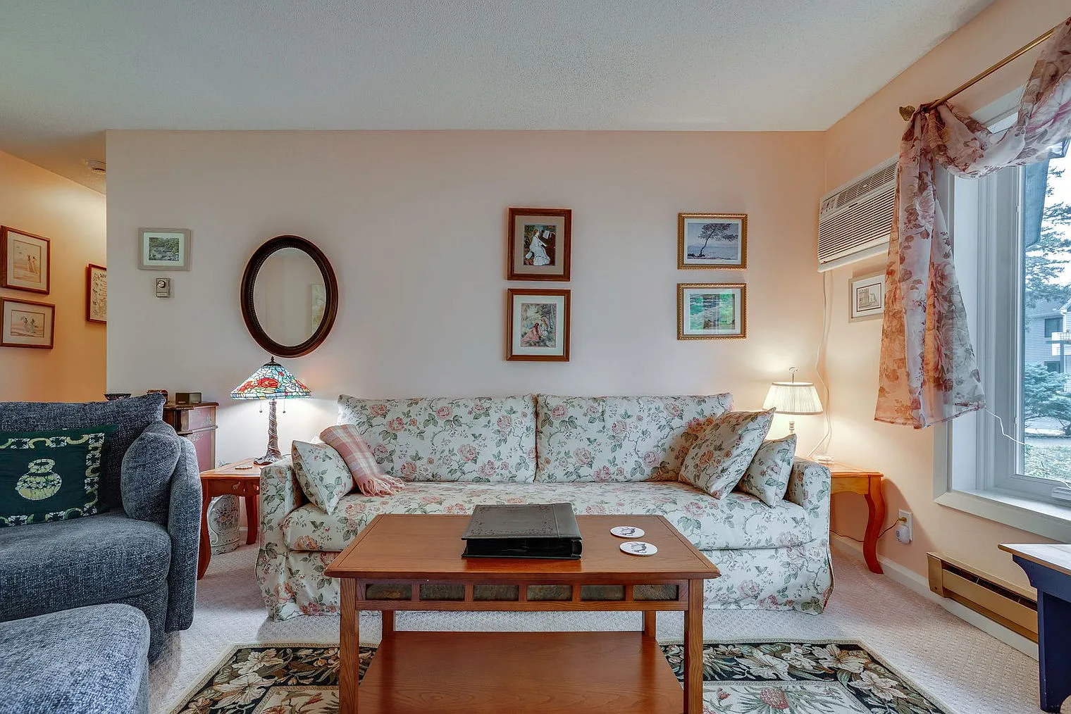 1 bed, 1.0 bath, 645 sqft, $3,128 — Photo 3