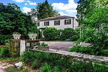 600 West 249th Street in Riverdale