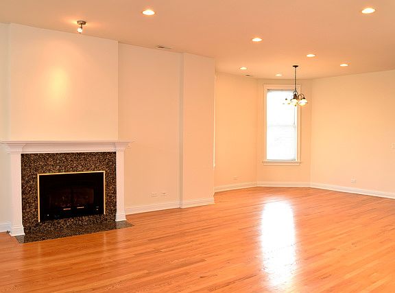 4th image of 709 W Diversey Pkwy #3
