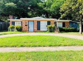 1119 W Tucker Blvd, Arlington, TX 76013