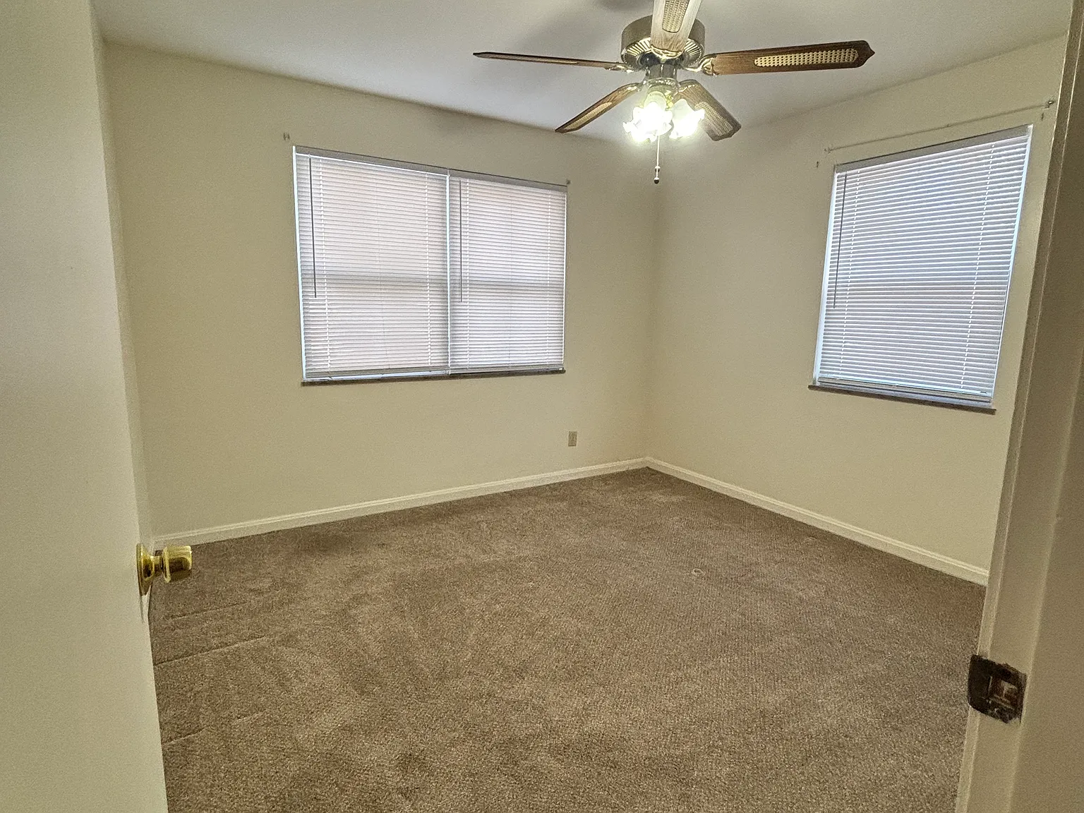 1 bed, 700 sqft, $950 — Photo 4