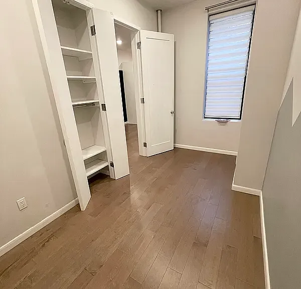 139 E 30th St #1B — Photo 13