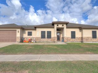 7933 Snake River Dr, Corpus Christi, TX 78414