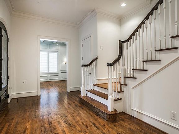 5th image of 3413 Potomac Ave #B