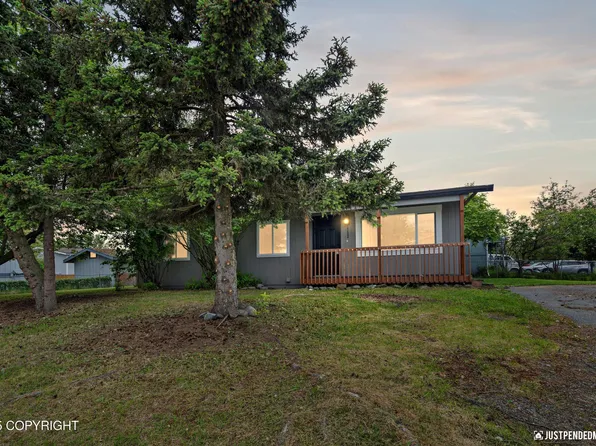 3722 E 19th Ave, Anchorage, AK 99508