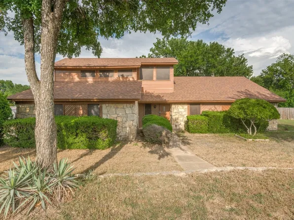 513 Kings Gate Rd, Willow Park, TX 76087
