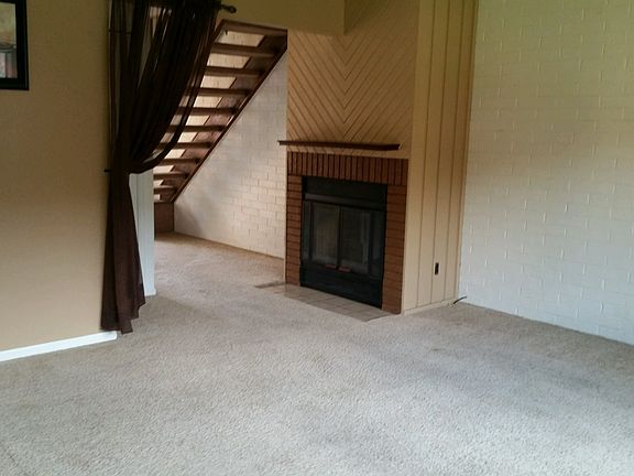 Gas Fireplace Main Level