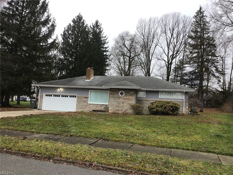 2nd image of 3198 Oran Dr