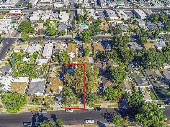 4th image of 18643 Napa St