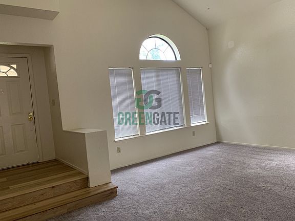 4th image of 515 Alden Glen Dr