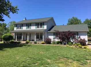 239 Pond Hollow Dr, Saint Charles, MO 63303
