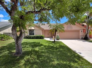 7130 NW 44th Ln, Coconut Creek, FL 33073