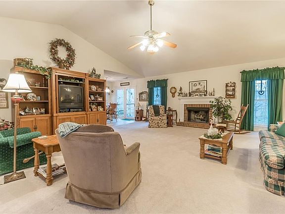3rd image of 1458 Olde Mill Trce