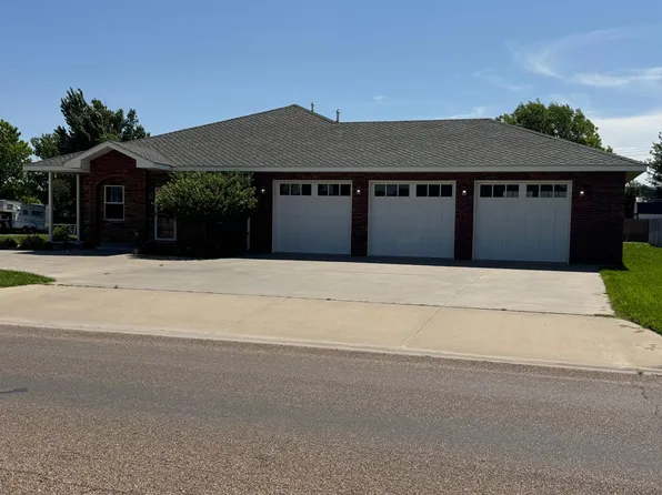 420 S Washington St, Hugoton, KS 67951