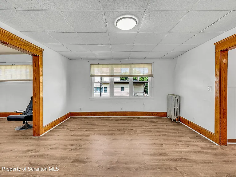 528 S Main St — Photo 13