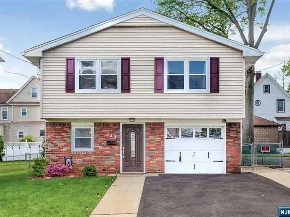 130 Jefferson Ave, Hasbrouck Heights, NJ 07604