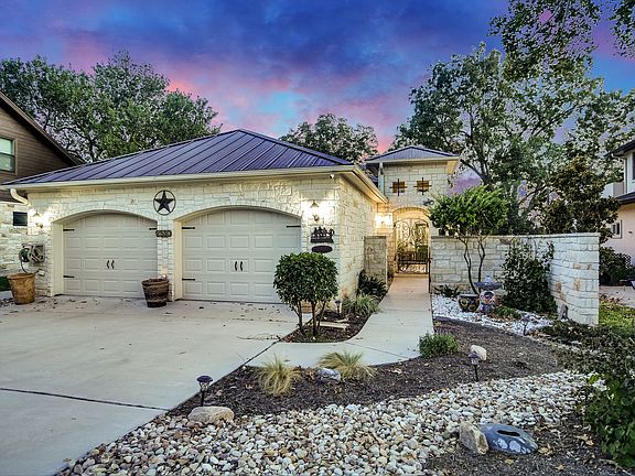 5th image of 2510 River Oaks Dr