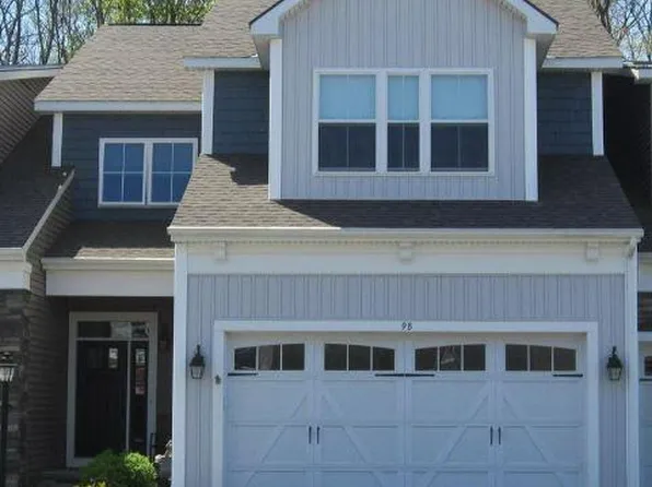 9B Idared Lane, Clifton Park, NY 12065