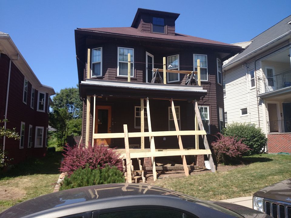 2nd image of 9 Castleton St