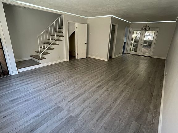 3rd image of 933 N Cedar St APT 17