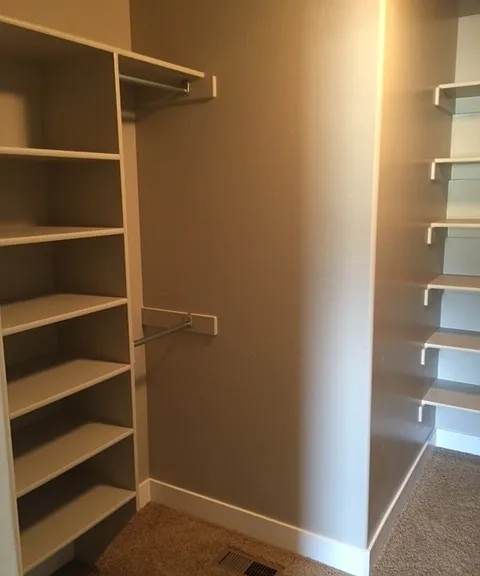 576 N 220 E — Photo 14