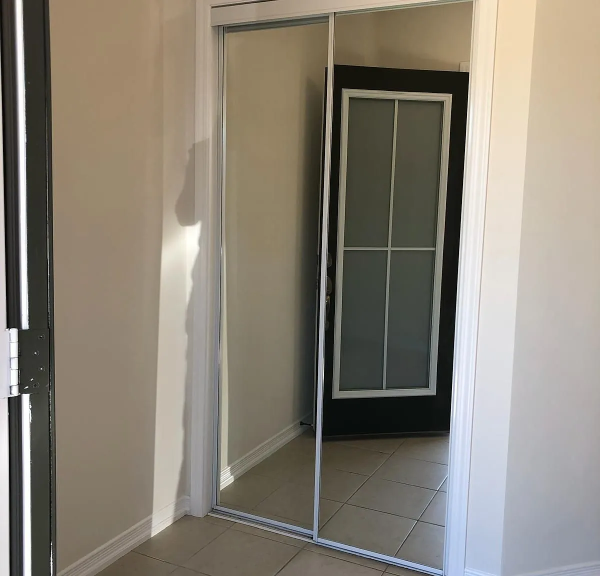 3 bed, $2,450 — Photo 3