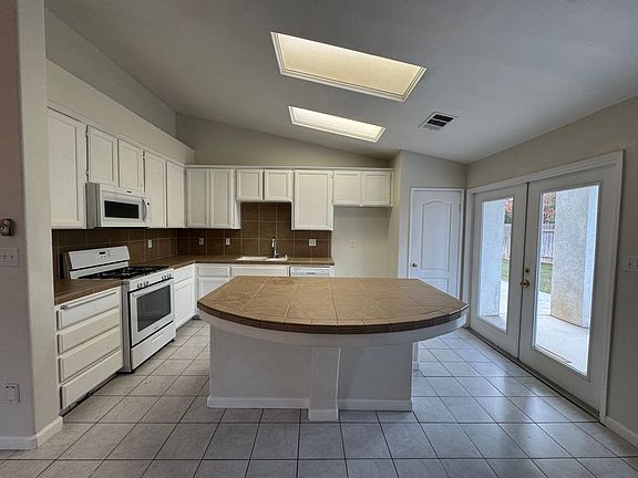 4th image of 4511 Iron Mountain Ct