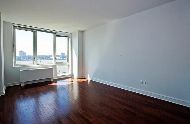 Rented by Keller Williams NYC | media 15