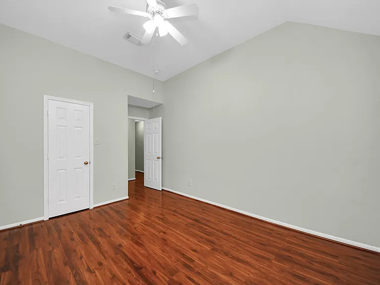1103 Lake Shore Dr — Photo 18