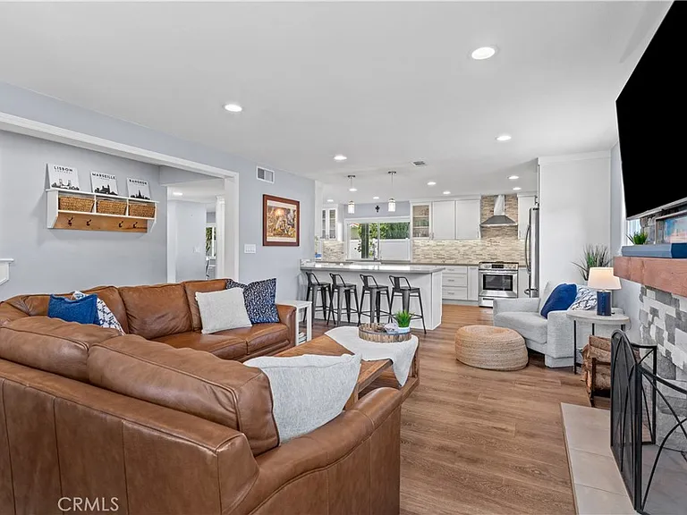 24935 Spadra Ln — Photo 7