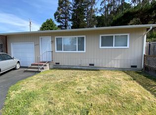 4202 S Loop Rd, Fortuna, CA 95540