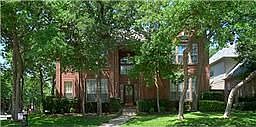 1st image of 2712 Brittany Ln
