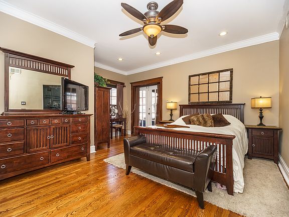 5th image of 2118 W North Ave APT 2N