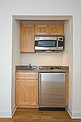 Rented by Barkoff Residential 