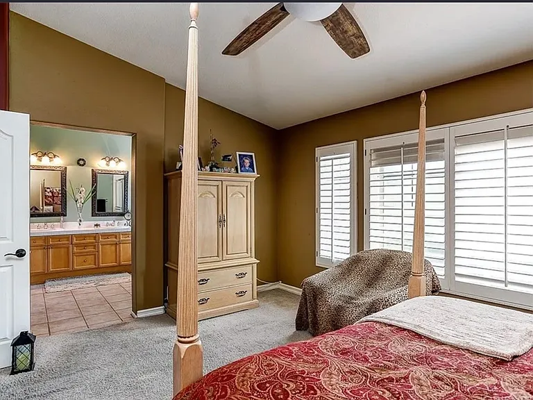 27470 Hillcrest Pl — Photo 9