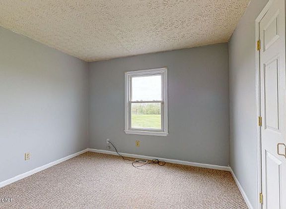 5th image of 29 McIntosh Dr