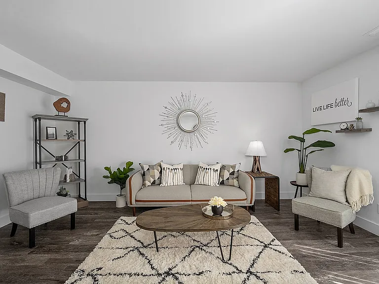 Ivy Hills Living Spaces — Photo 136