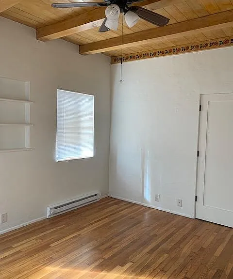 731 E 6th St #4 — Photo 3