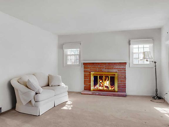 2nd image of 1930 Millbrook St SE