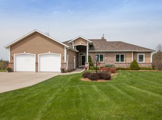 N743 Hickory Hills Dr, Oconomowoc, WI 53066
