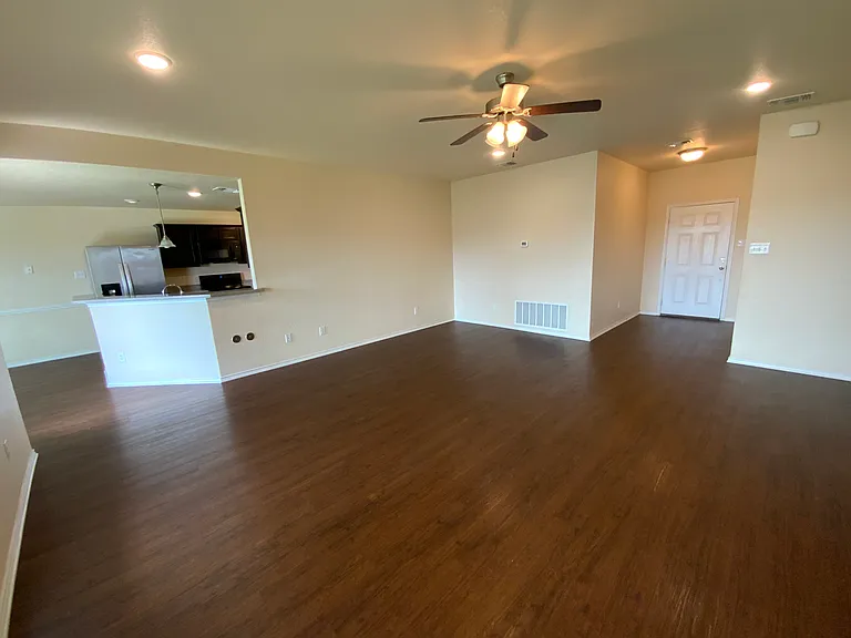 2543 Valley Forge Dr — Photo 4