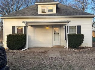 171 School St, Latham, MO 65050