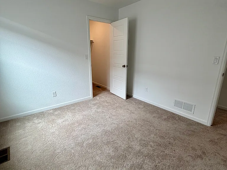 23920 E 34th Ave — Photo 10