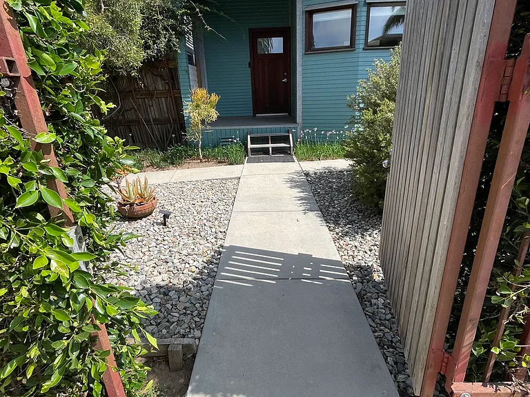 530 Brooks Ave — Photo 4