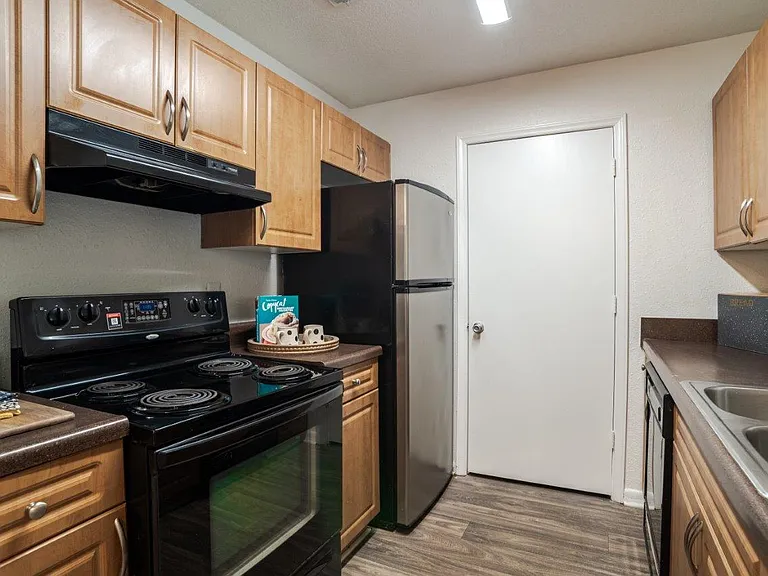 St. Andrews Commons Apartment Homes — Photo 3