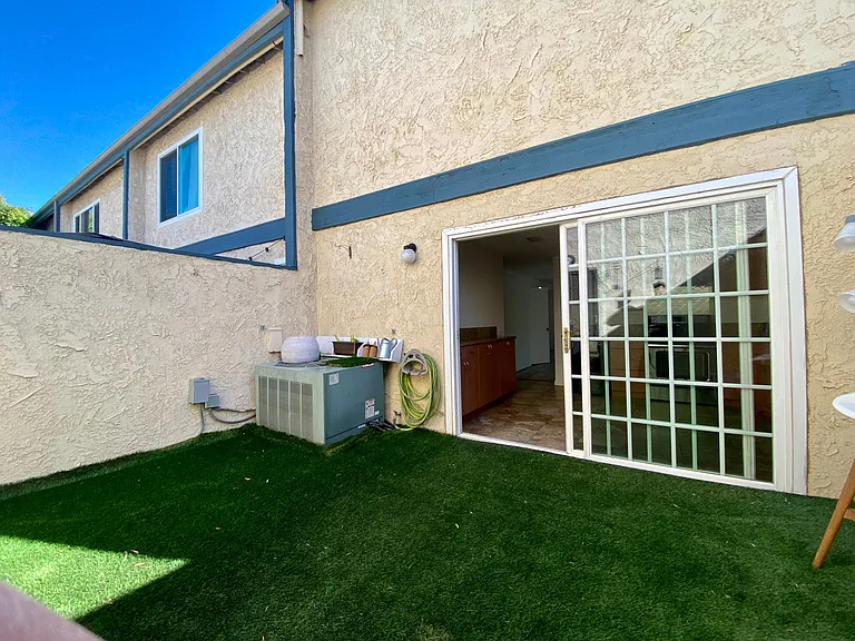 16741 Vanowen St #I — Photo 17